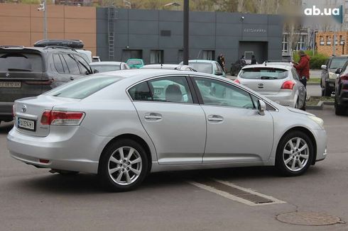 Toyota Avensis 2009 - фото 10