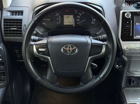 Toyota Land Cruiser Prado 2019 - фото 18