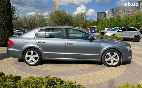 Skoda Superb 2011 - фото 8