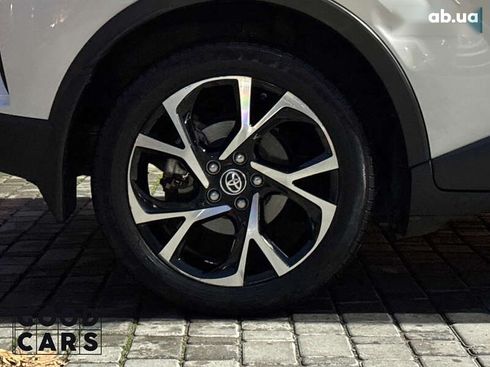 Toyota C-HR 2019 - фото 15