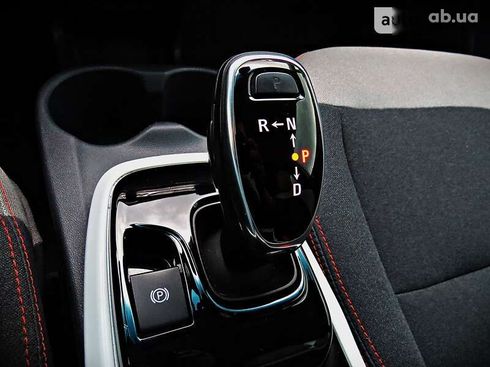 Chevrolet Bolt 2021 - фото 17