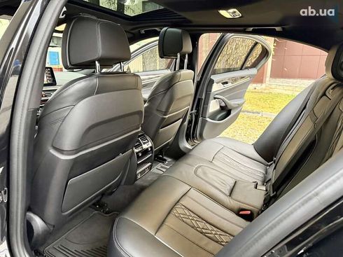 BMW 5 серия 2021 - фото 30