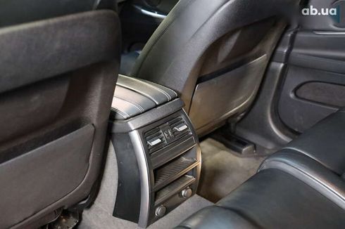 BMW 5 серия 2015 - фото 30