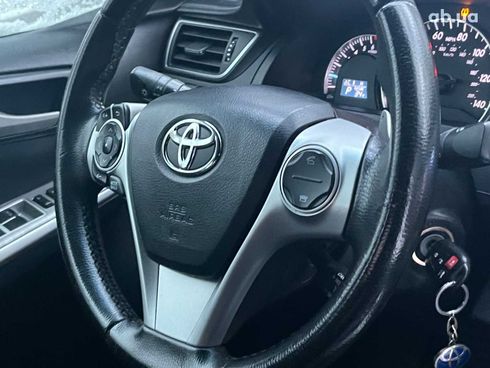Toyota Camry 2013 черный - фото 22