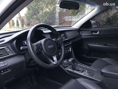 Kia K5 2017 - фото 9