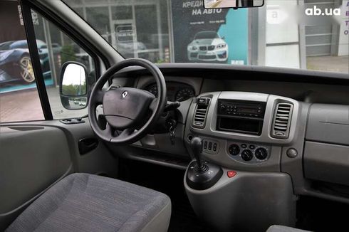 Renault Trafic 2009 - фото 9