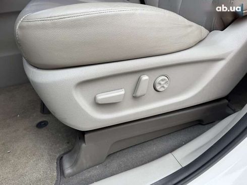 Kia Carnival 2016 - фото 15