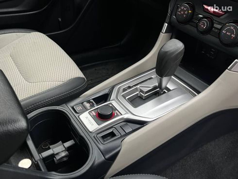 Subaru Forester 2018 белый - фото 4