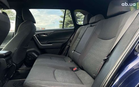 Toyota RAV4 2023 - фото 10