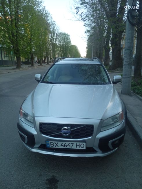 Volvo XC70 2014 серебристый - фото 13