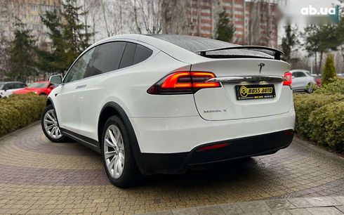 Tesla Model X 2018 - фото 10