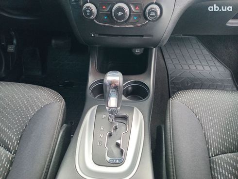 Dodge Journey 2015 серый - фото 13