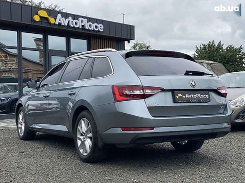 Skoda Superb 2016 - фото 19