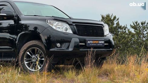 Toyota Land Cruiser Prado 2010 - фото 2