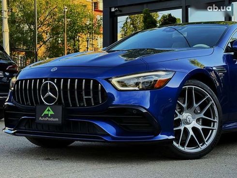Mercedes-Benz AMG GT 4 2019 - фото 6