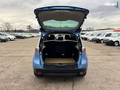 Renault Scenic 2012 - фото 29