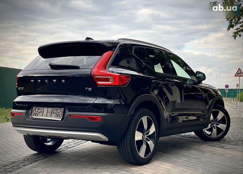 Volvo XC40 2020 - фото 6