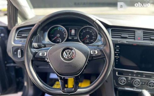 Volkswagen e-Golf 2020 - фото 11