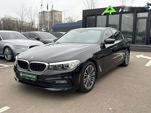 BMW 5 серия 2017 - фото 16