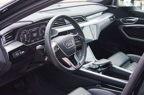 Audi E-Tron 2021 - фото 8