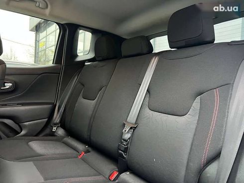 Jeep Renegade 2016 - фото 21
