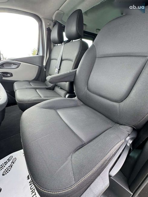 Renault Trafic 2016 - фото 26