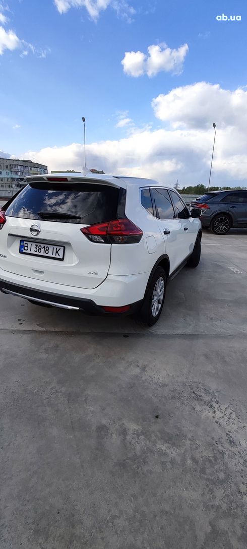 Nissan Rogue 2018 белый - фото 9