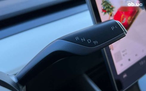 Tesla Model Y 2021 - фото 12