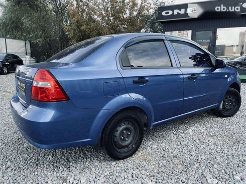 Chevrolet Aveo 2010 - фото 5