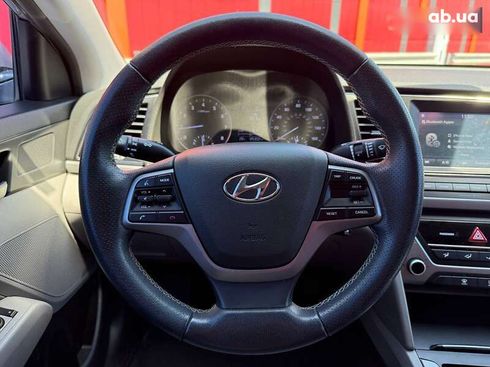 Hyundai Elantra 2016 - фото 15