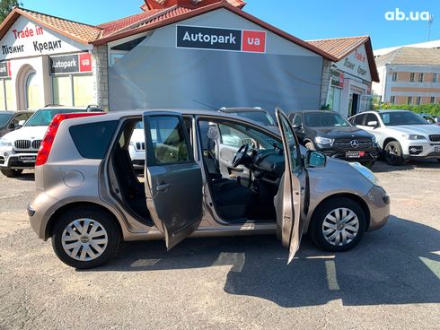 Nissan Note 2006 коричневый - фото 13
