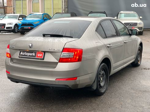 Skoda octavia a7 2013 бежевый - фото 4