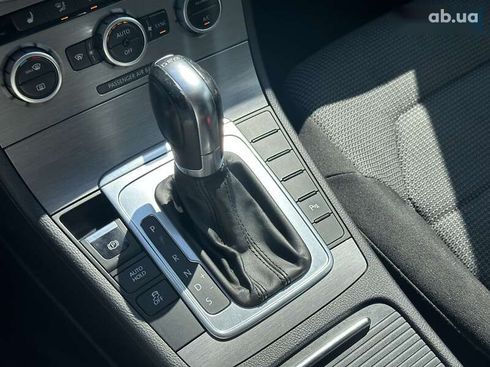 Volkswagen Passat 2013 - фото 22