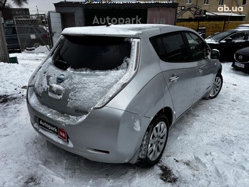 Nissan Leaf 2015 серый - фото 7