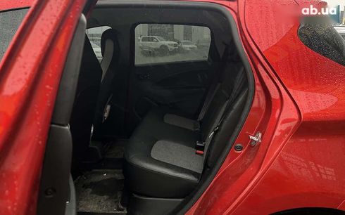 Renault Zoe 2020 - фото 22