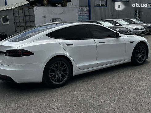 Tesla Model S 2022 - фото 10