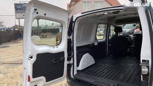 Renault Kangoo 2019 - фото 25