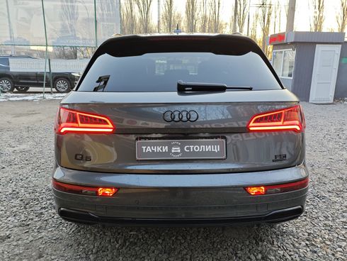 Audi Q5 2017 серый - фото 6