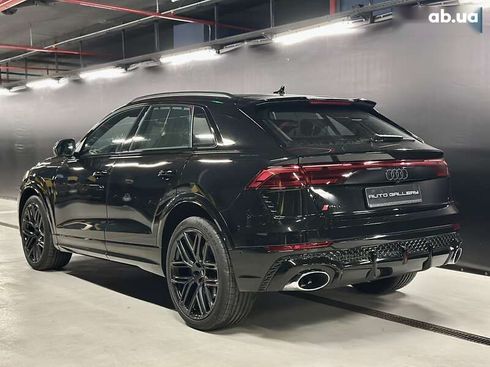 Audi RS Q8 2024 - фото 23