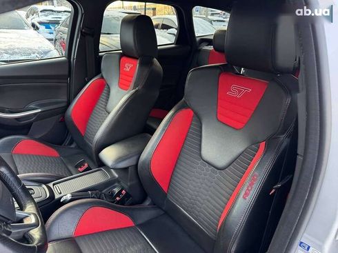 Ford Focus 2018 - фото 23