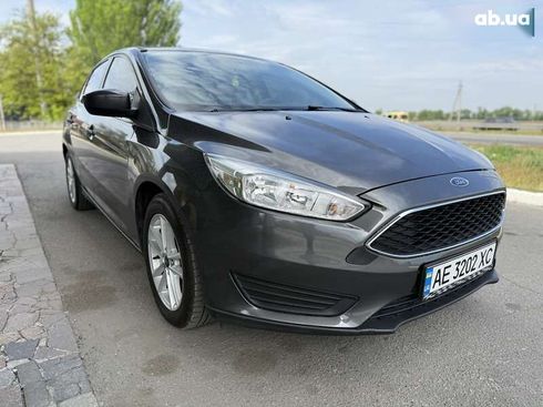 Ford Focus 2017 - фото 8