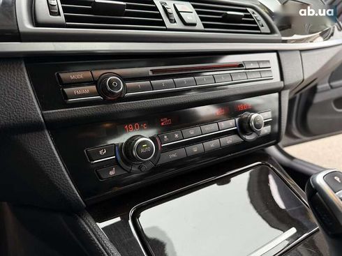BMW 5 серия 2015 - фото 22