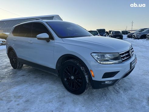 Volkswagen Tiguan 2018 белый - фото 3