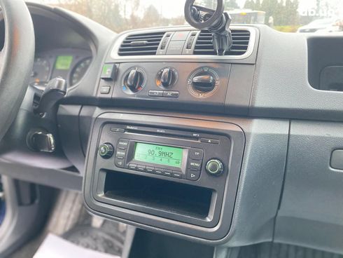 Skoda Fabia 2013 синий - фото 46