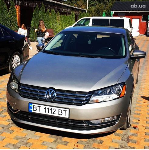 Volkswagen Passat 2014 серый - фото 14