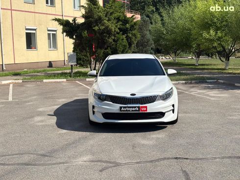 Kia Optima 2016 белый - фото 8