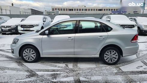 Volkswagen Polo 2017 - фото 6