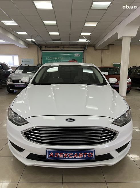 Ford Fusion 2016 белый - фото 18