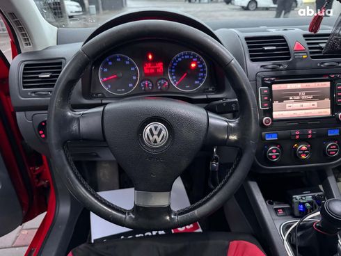 Volkswagen Golf 2007 красный - фото 16