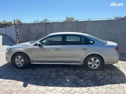 Volkswagen passat b7 2012 серый - фото 2